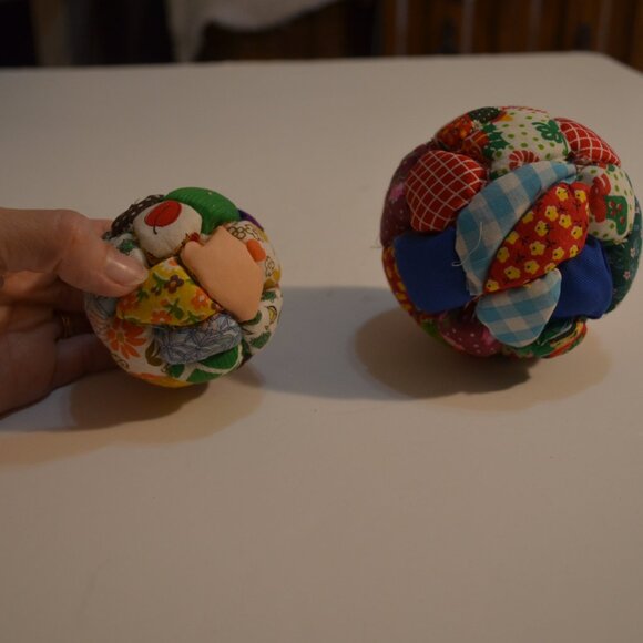 Seasonal Holiday Christmas Ornaments Handmade 2 Quilted Balls Styrofoam 2 Sizes - Picture 5 of 5